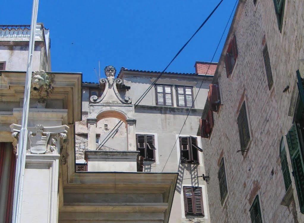 Apartment Sibenik Johnny'S Place Exterior foto